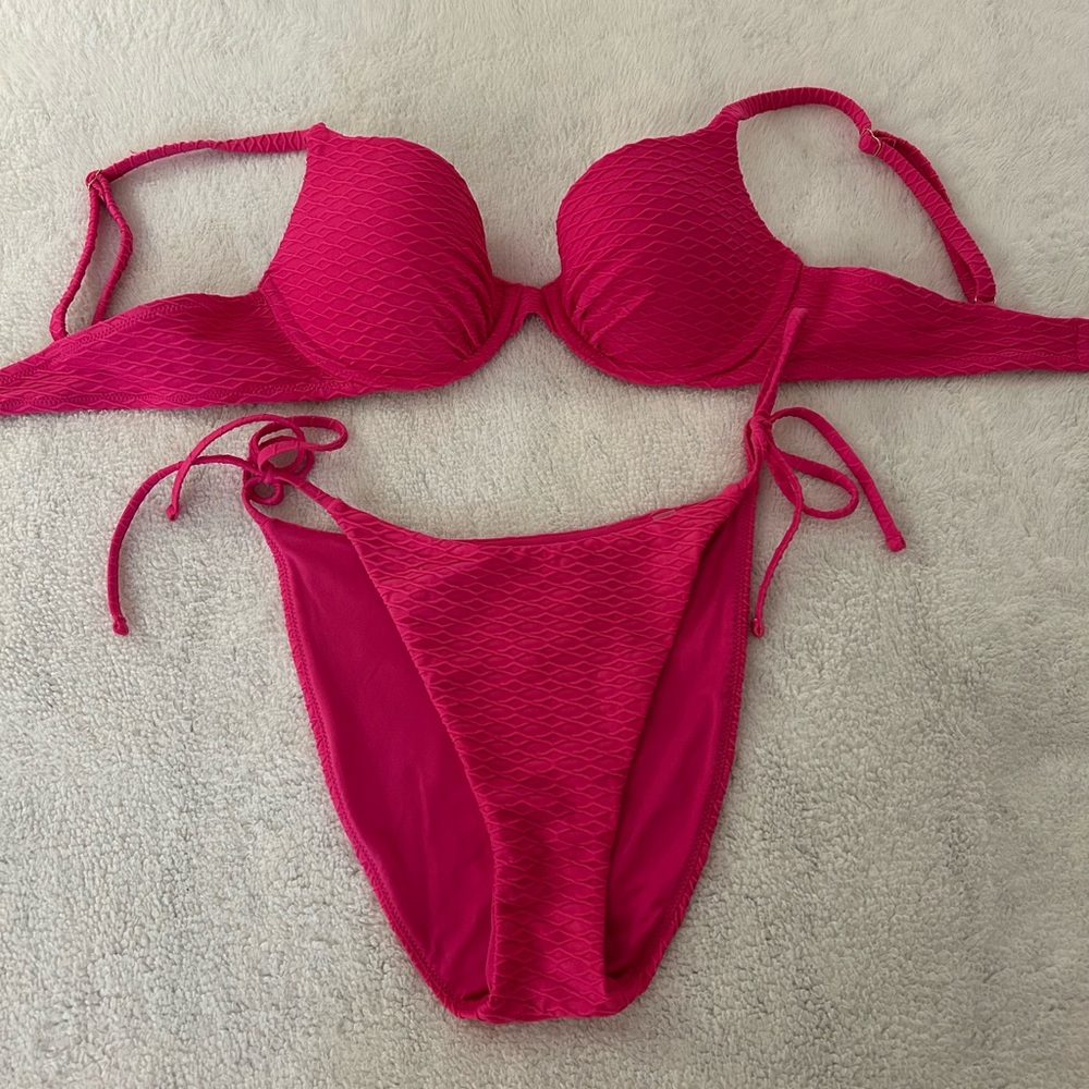 Victoria’s Secret Swimsuit Bikini Two Piece Hot Pink Size Medium
